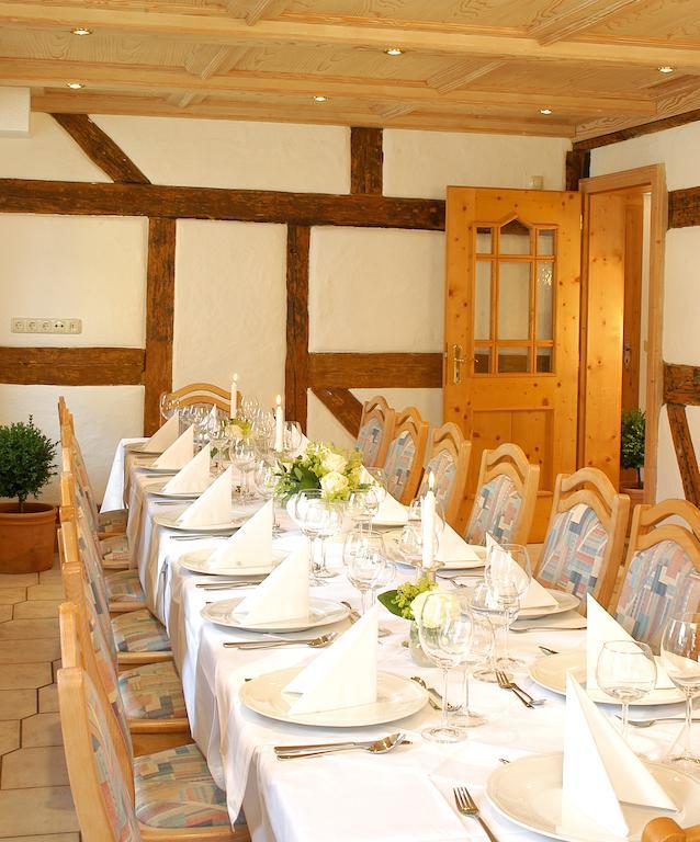 Landgasthof Und Hotel Weisser Lowe Eckental ภายนอก รูปภาพ
