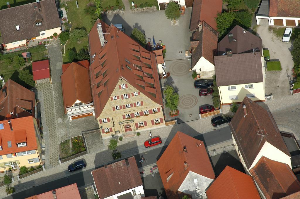 Landgasthof Und Hotel Weisser Lowe Eckental ภายนอก รูปภาพ