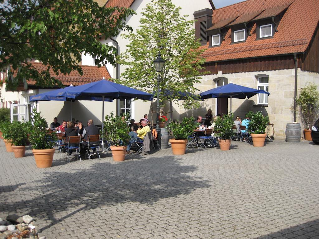 Landgasthof Und Hotel Weisser Lowe Eckental ภายนอก รูปภาพ
