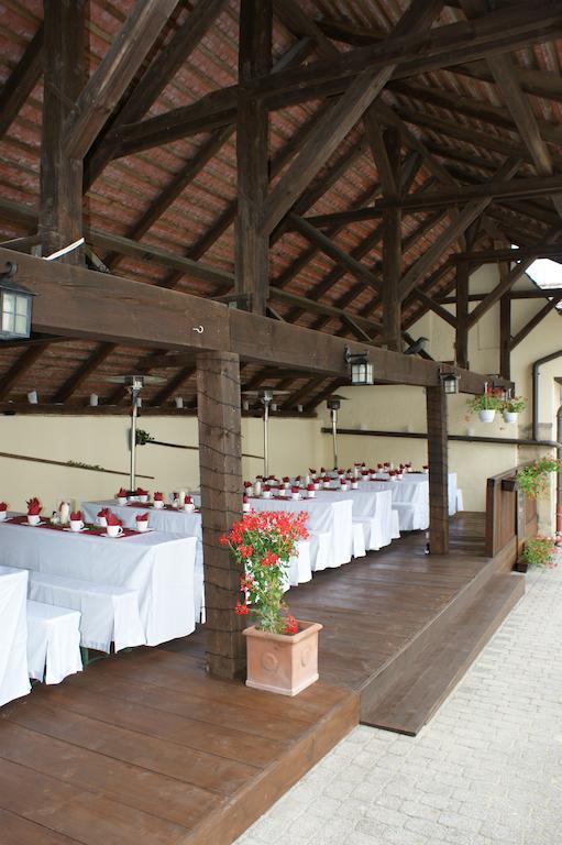 Landgasthof Und Hotel Weisser Lowe Eckental ภายนอก รูปภาพ